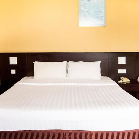 Oyo 89693 Perkasa Hotel Keningau Near Hospital Keningau Экстерьер фото