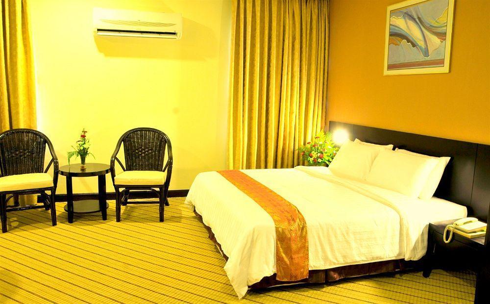 Oyo 89693 Perkasa Hotel Keningau Near Hospital Keningau Экстерьер фото