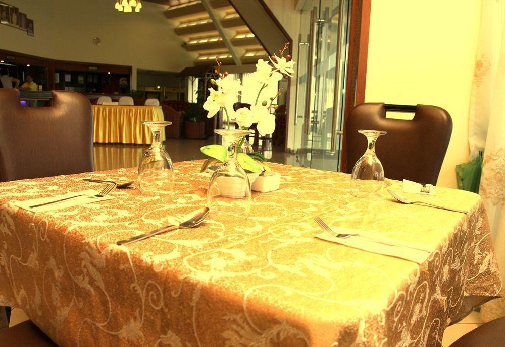 Oyo 89693 Perkasa Hotel Keningau Near Hospital Keningau Экстерьер фото