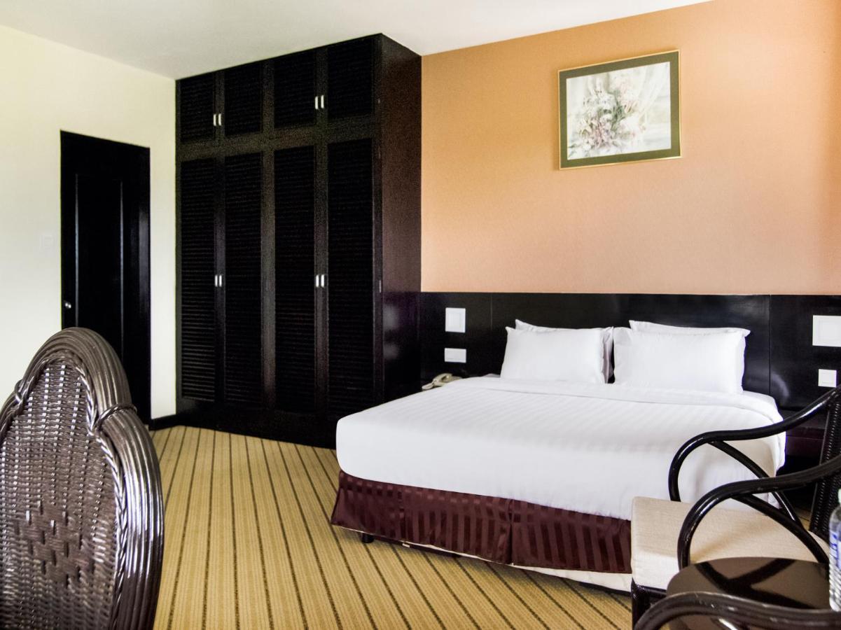 Oyo 89693 Perkasa Hotel Keningau Near Hospital Keningau Экстерьер фото
