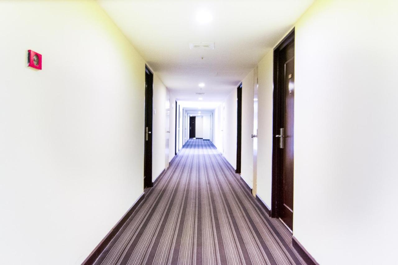 Oyo 89693 Perkasa Hotel Keningau Near Hospital Keningau Экстерьер фото