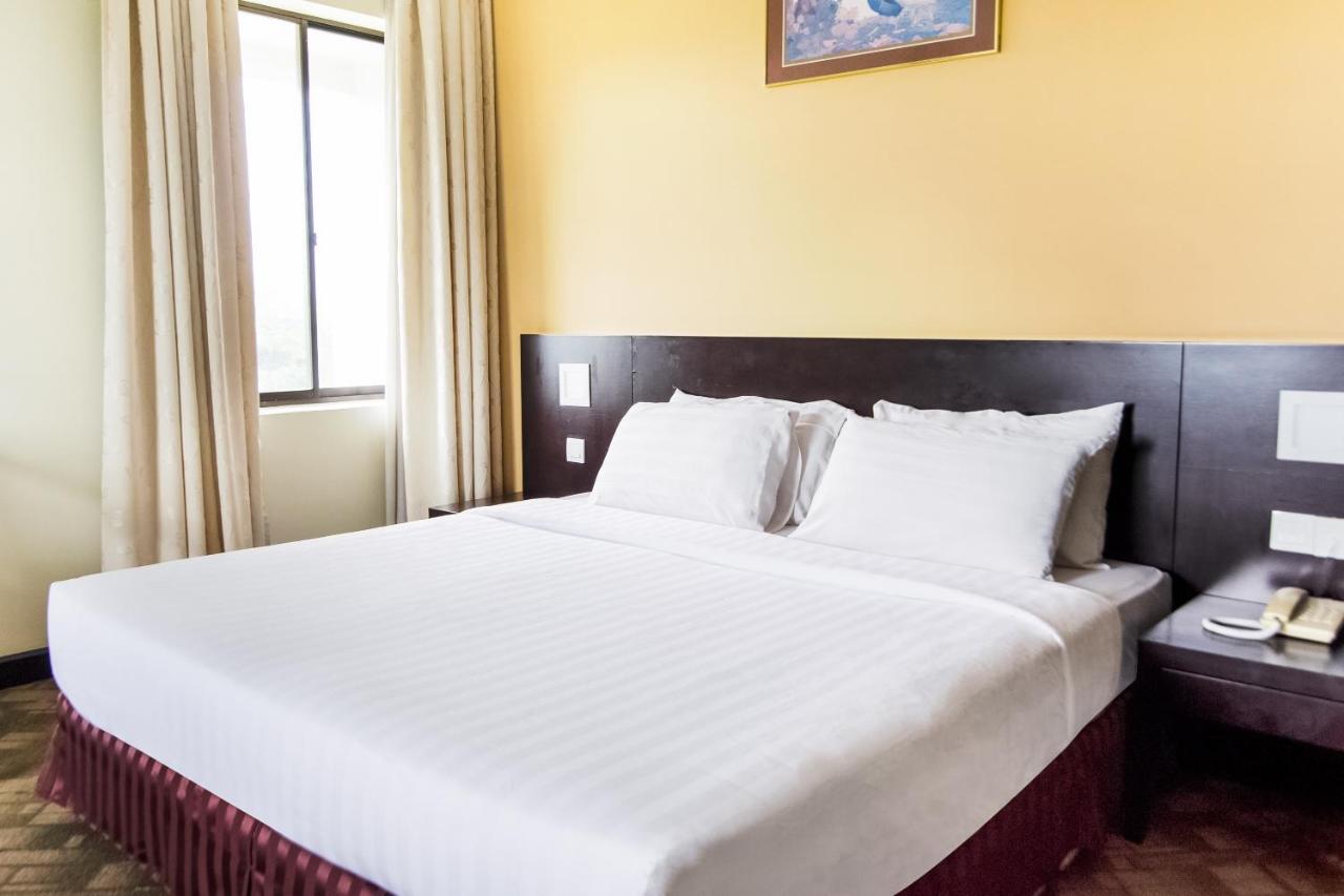Oyo 89693 Perkasa Hotel Keningau Near Hospital Keningau Экстерьер фото