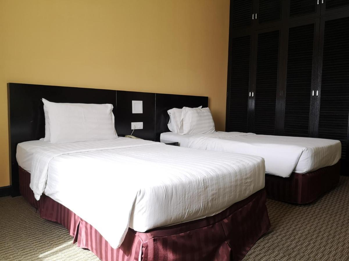 Oyo 89693 Perkasa Hotel Keningau Near Hospital Keningau Экстерьер фото
