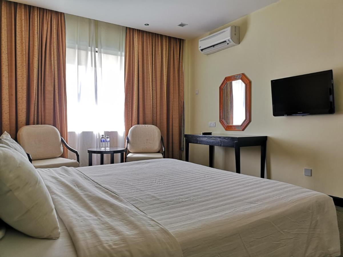 Oyo 89693 Perkasa Hotel Keningau Near Hospital Keningau Экстерьер фото